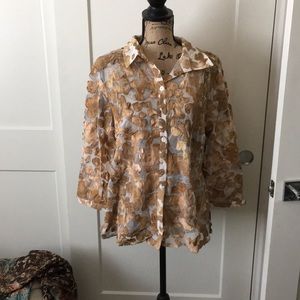 This is a shirt/jacket